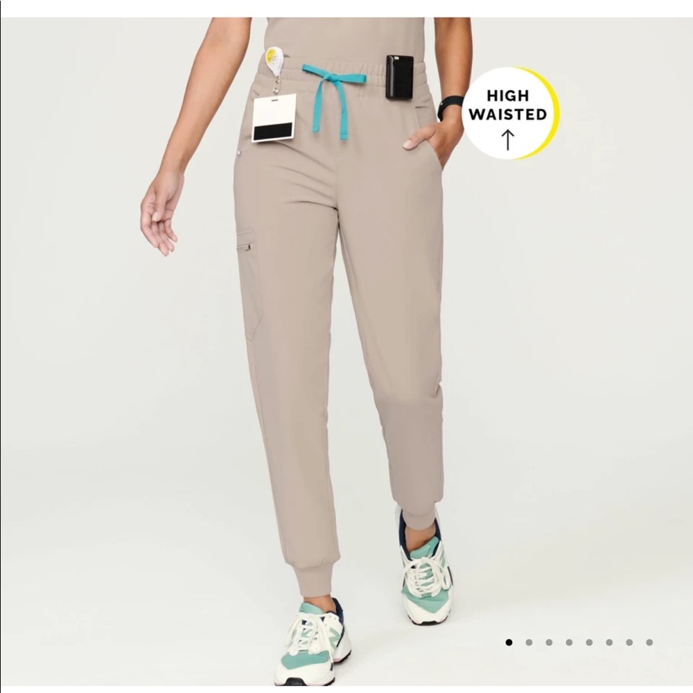 FIGS High waisted Zamora Boulder Scrub Pants